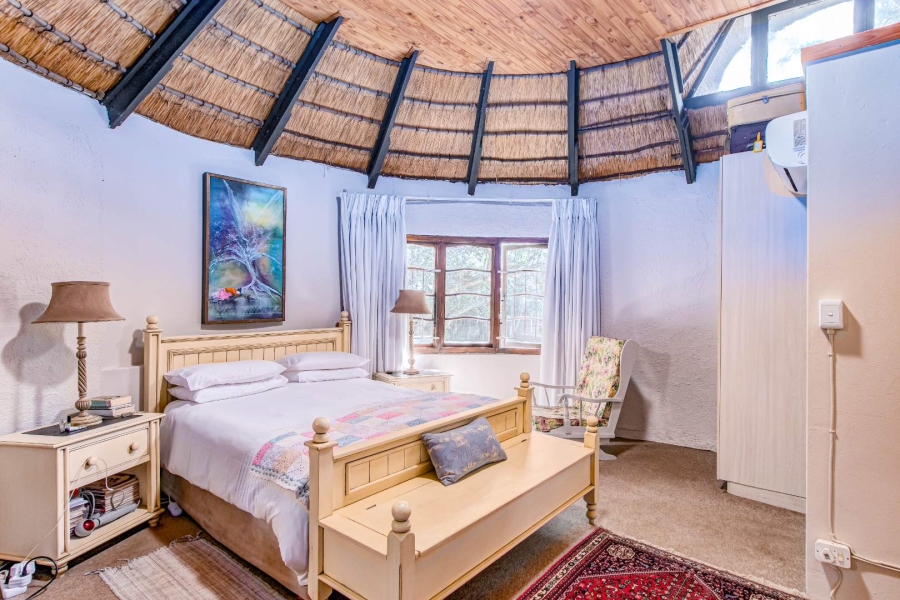 15 Bedroom Property for Sale in Hekpoort North West